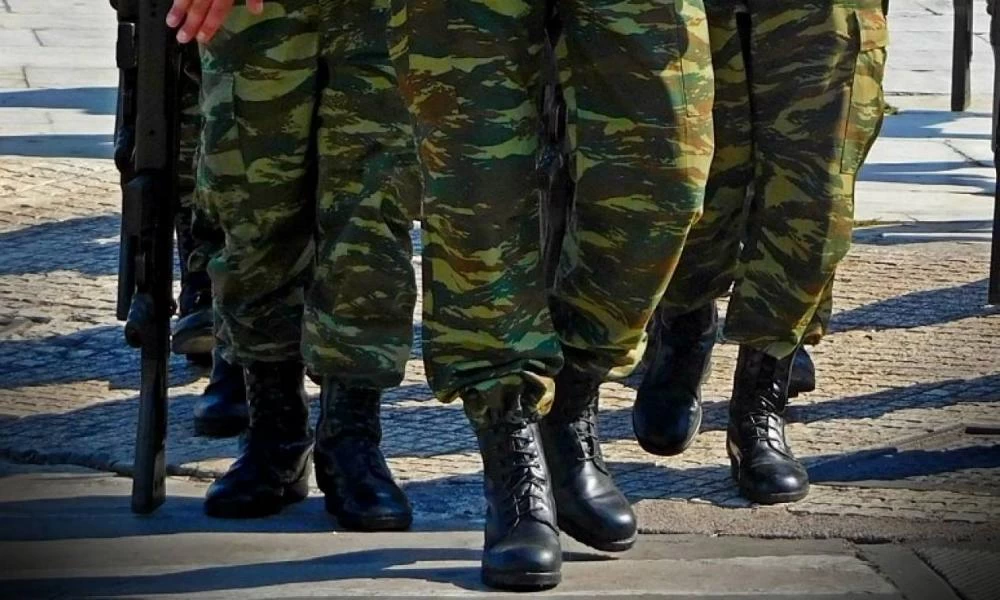 Δεκάδες θετικά κρούσματα κορονοϊού σε φαντάρους στη Λαμία